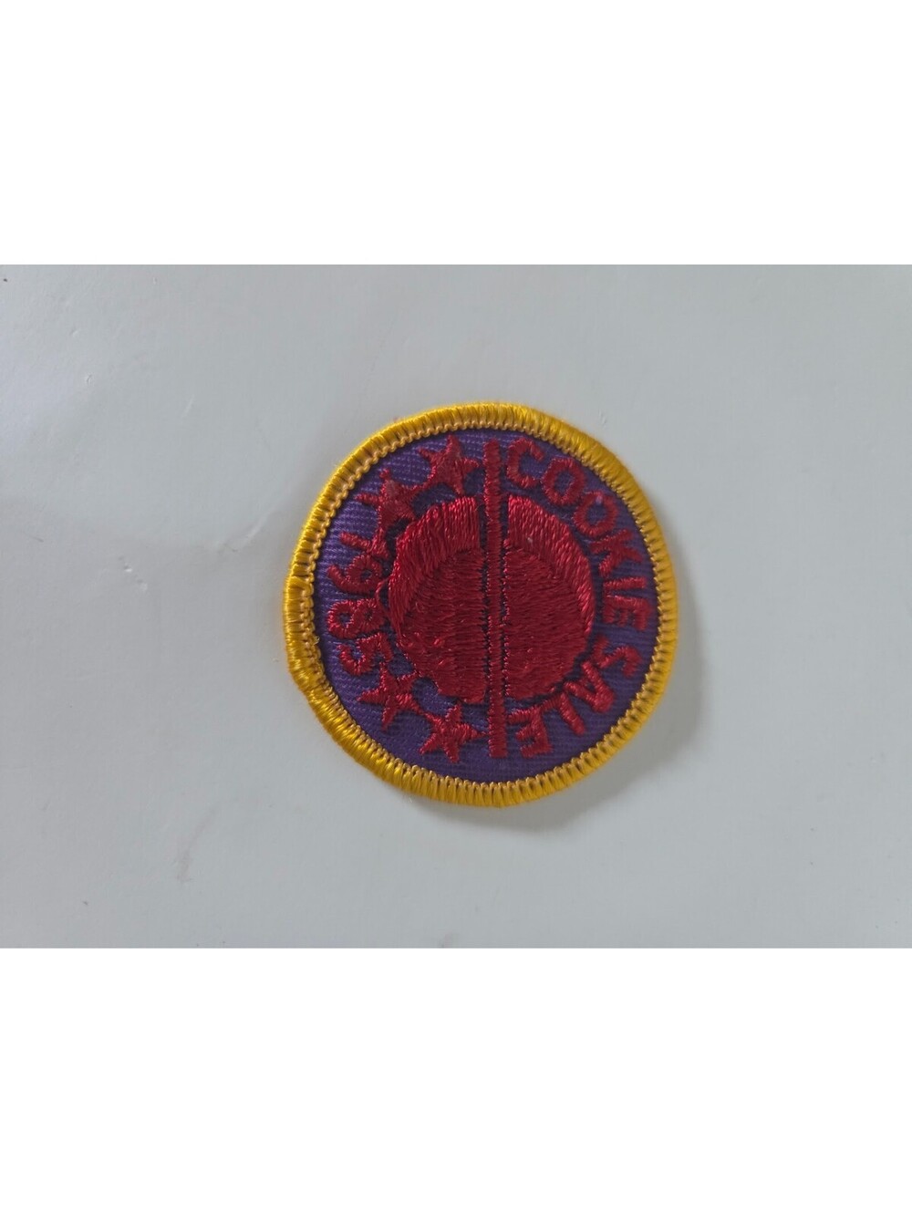 Vintage 1985 Girl Scouts Cookie Sale Round Patch Red Purple Yellow Border